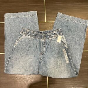 GAP Women's Straight Leg Light Blue Jeans